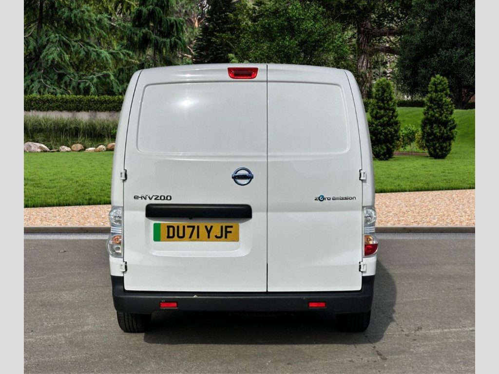 Nissan NV200